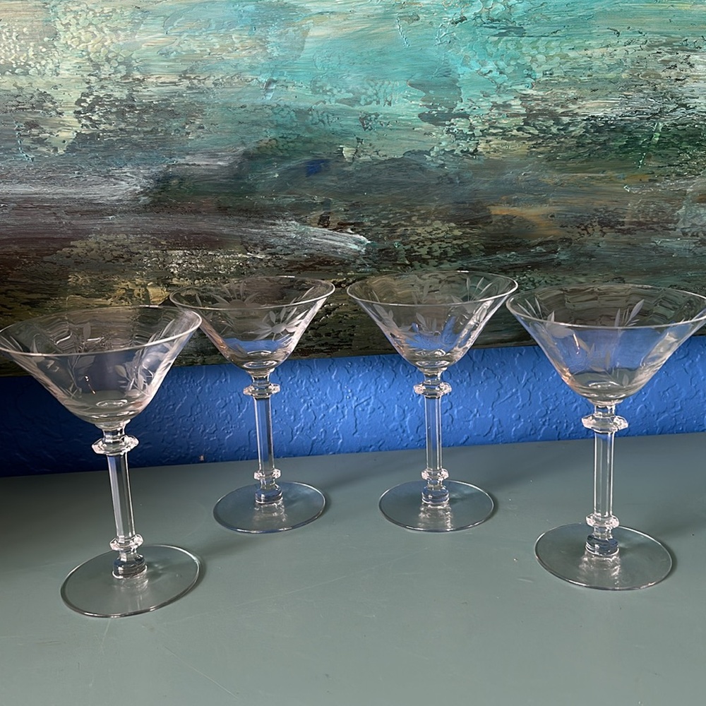 # 4 Vintage Etched Elegant Delicate Crystal Martini /Desert Glasses
